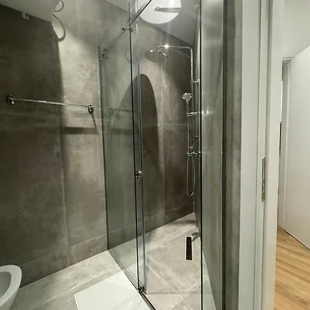 Doraci * Тирана