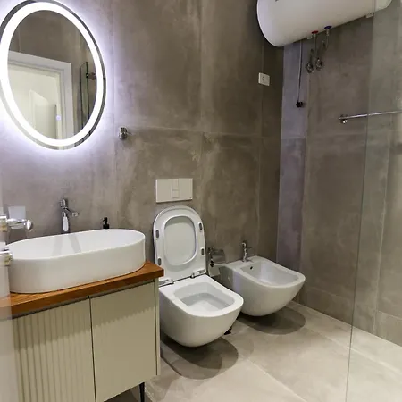 Doraci * Τίρανα