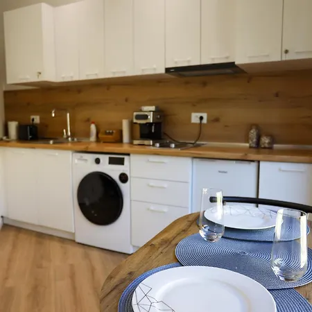 Doraci * Τίρανα